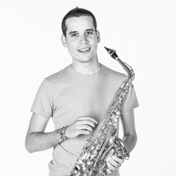 Víctor Pellicer, saxofón - Takahiro Mita, piano